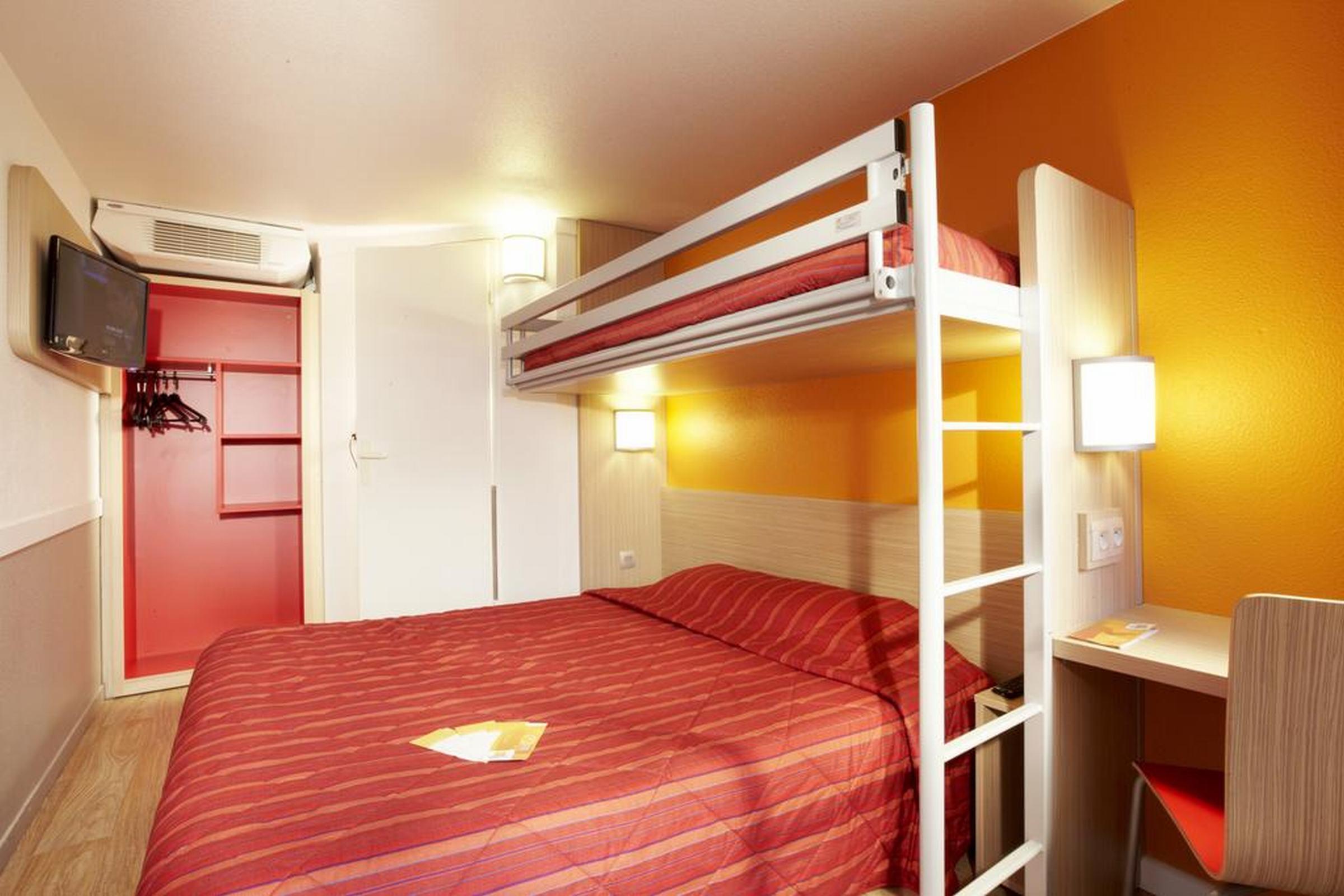 Premiere Classe Paris Ouest - Nanterre - La Defense Exterior photo