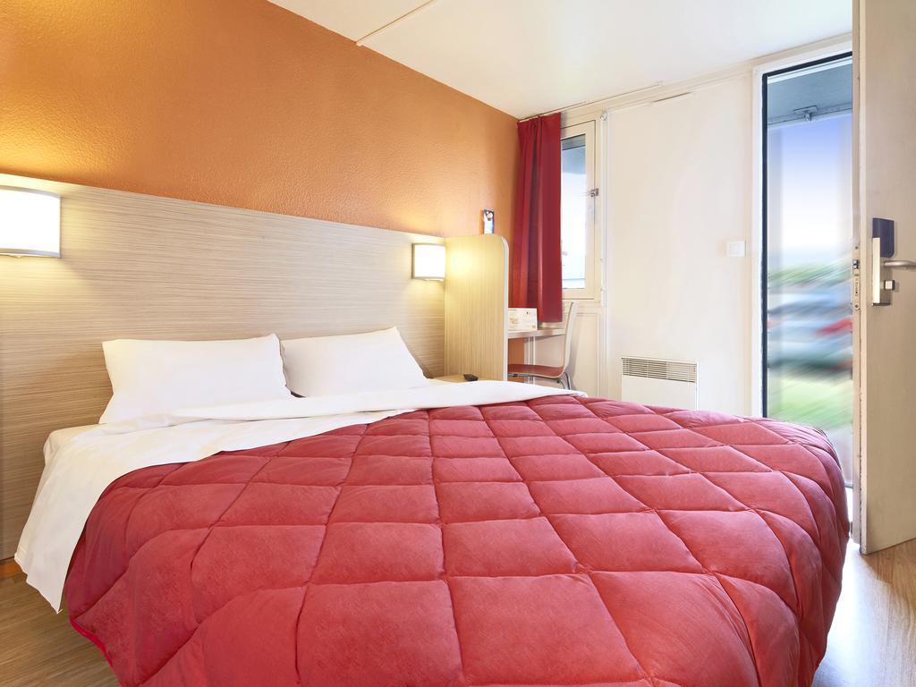 Premiere Classe Paris Ouest - Nanterre - La Defense Exterior photo
