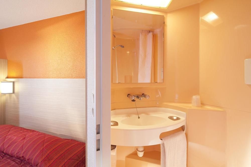 Premiere Classe Paris Ouest - Nanterre - La Defense Exterior photo