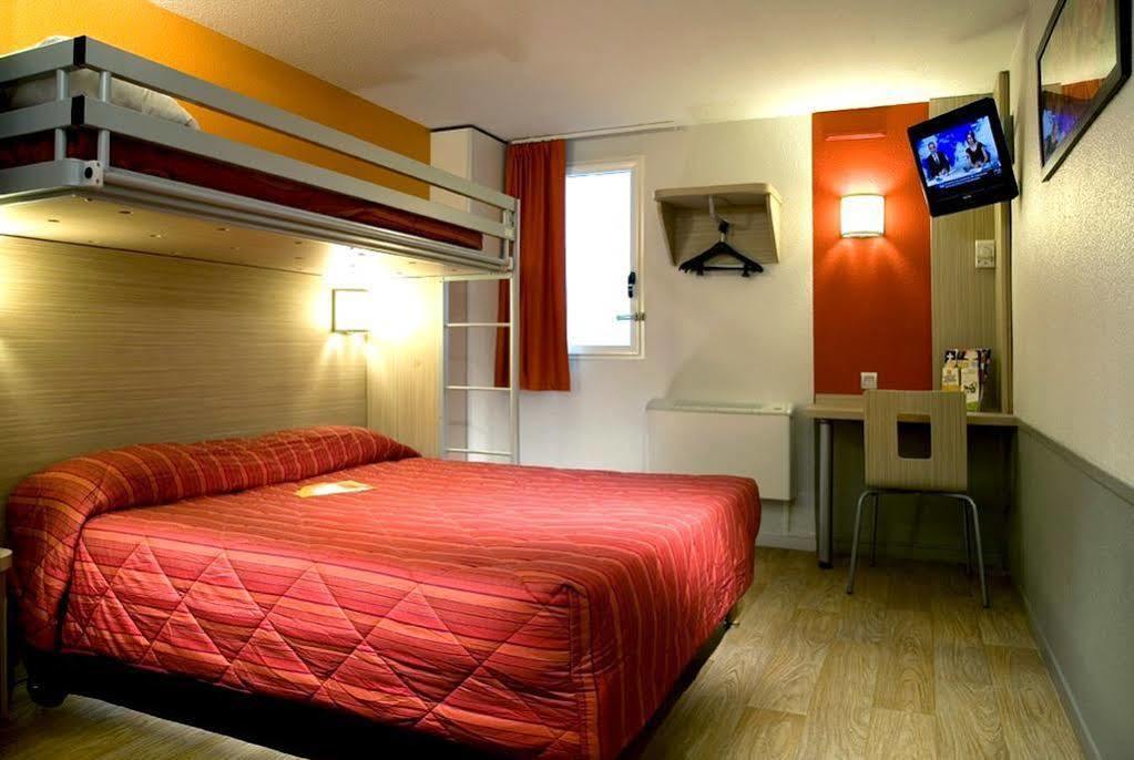 Premiere Classe Paris Ouest - Nanterre - La Defense Exterior photo