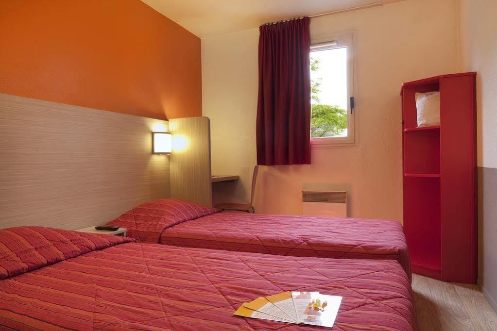 Premiere Classe Paris Ouest - Nanterre - La Defense Exterior photo