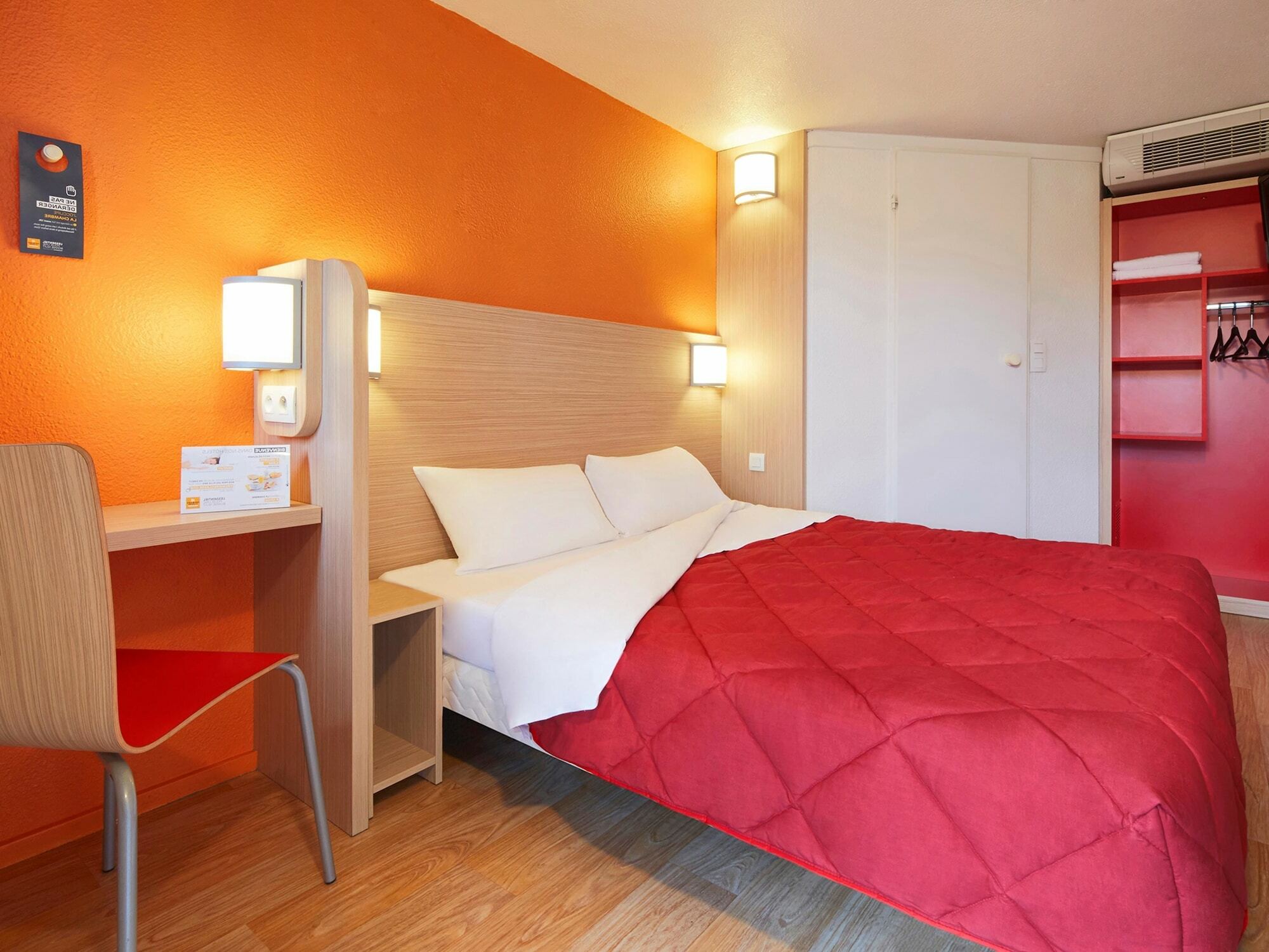Premiere Classe Paris Ouest - Nanterre - La Defense Exterior photo